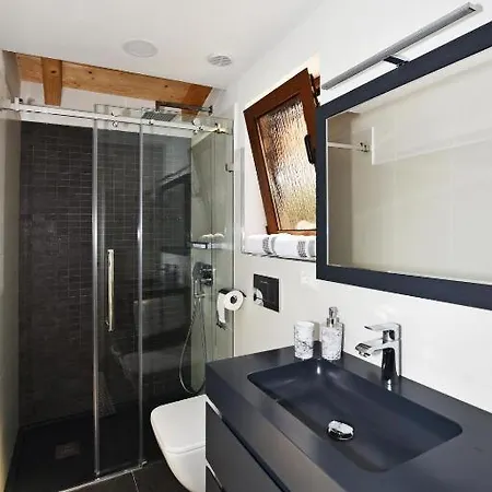 Deluxe Nono- Anex Building Пореч