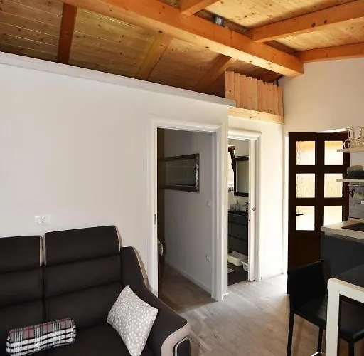 Daire Deluxe Nono- Anex Building Poreč